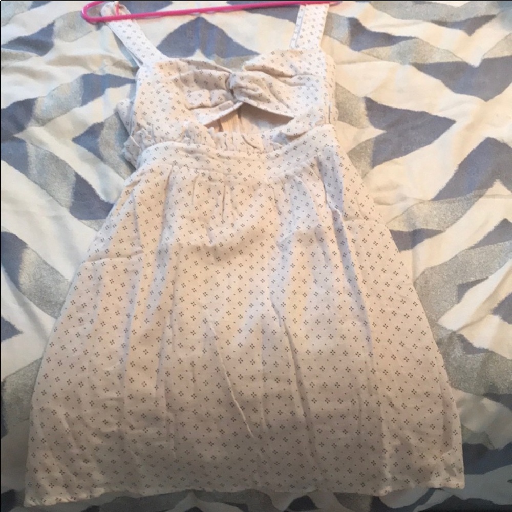 Kittenish dress - medium - NEVER WORN